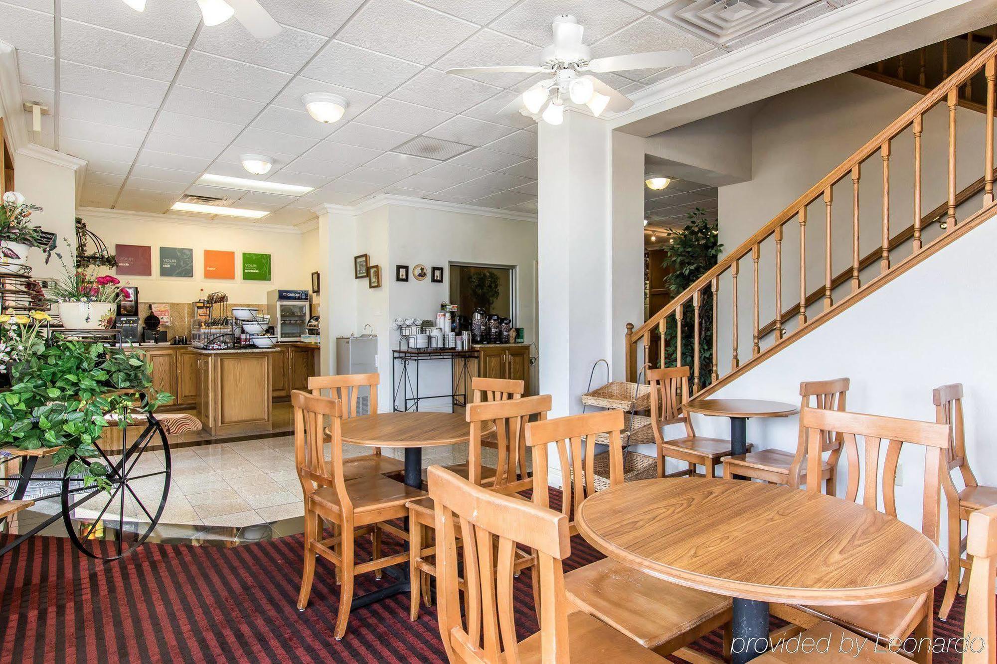 Comfort At Northwest Expressway Hotel