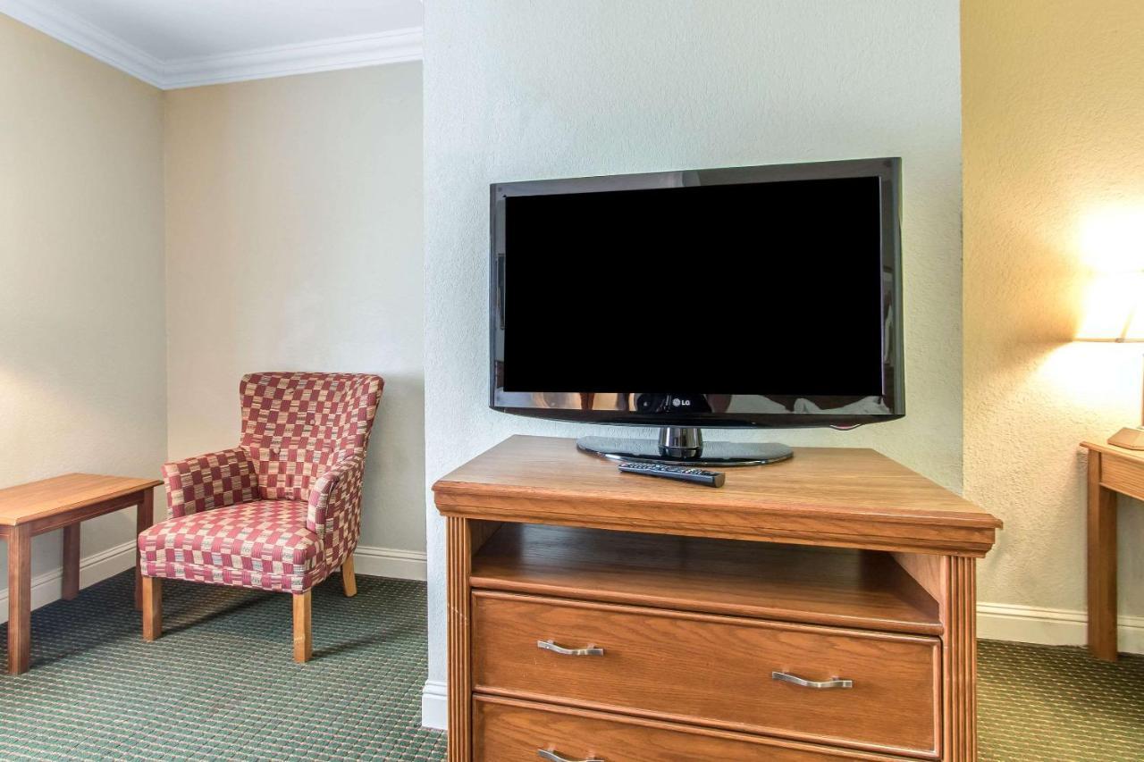Hotel Comfort At Northwest Expressway Oklahoma City